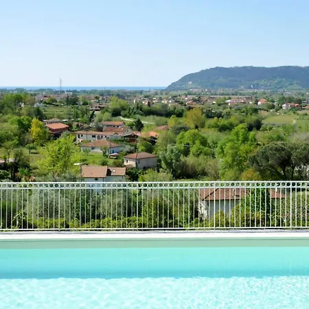 Villa Colombiera-molicciara Sleeps 10 With Pool And Wifi
