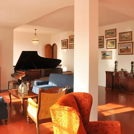 Villa Colombiera-molicciara Sleeps 10 With Pool And Wifi *